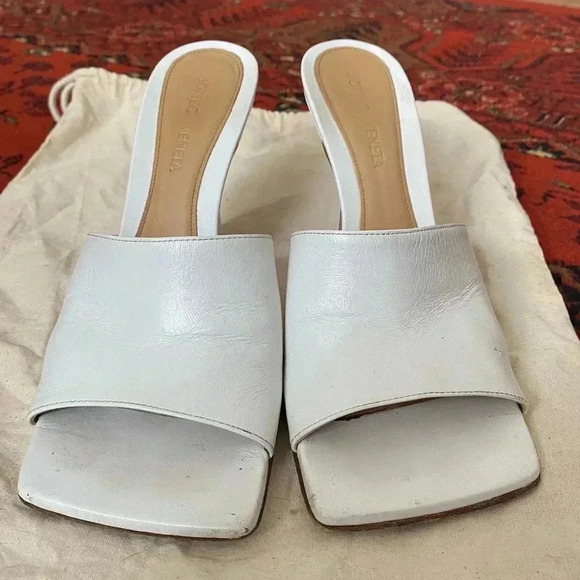 Bottega Veneta White Leather Square-Toe Heels – EU 37 / US 6.5 stretch mule shoe - Picture 8 of 11